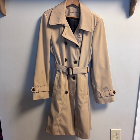 NWOT Calvin Klein Trench Coat 3/4 length. Double breasted with belt and lined. - Picture 2 of 11